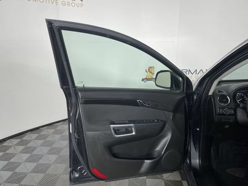 Used 2013 Chevrolet Captiva Sport LS image 31