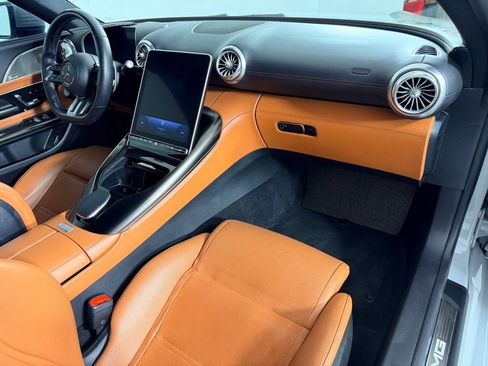 Used 2022 Mercedes-Benz SL 55 AMG 4MATIC image 29