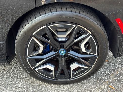 Used 2023 BMW iX xDrive50 w/ Premium Package image 19