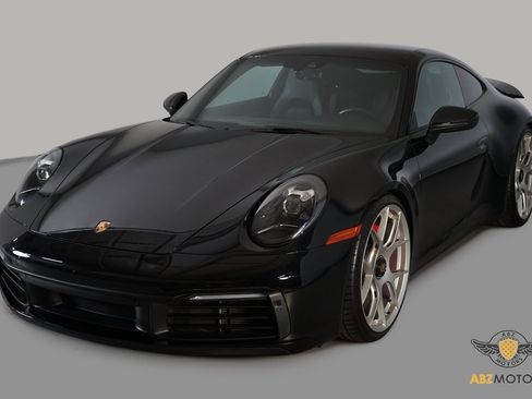 Used 2022 Porsche 911 Carrera image 3