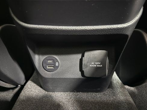 Used 2025 Ford Ranger XLT w/ Advanced Towing Package AWD/4WD image 35