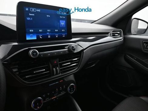 Used 2025 Ford Escape ST-Line FWD image 11