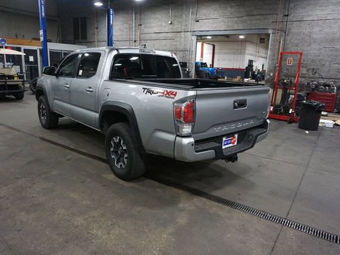 Used 2023 Toyota Tacoma TRD Off-Road w/ Technology Package image 19