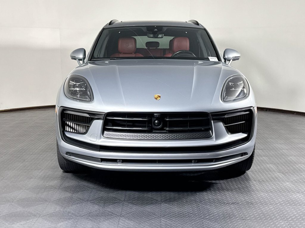 Certified 2023 Porsche Macan S AWD/4WD image 10