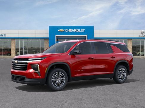 New 2027 Chevrolet Traverse LT w/ Driver Confidence Package FWD image 2