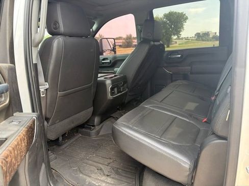 Used 2023 GMC Sierra 2500 Denali AWD/4WD image 11