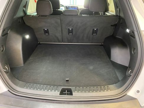 Used 2025 Chevrolet Equinox LT AWD/4WD image 29