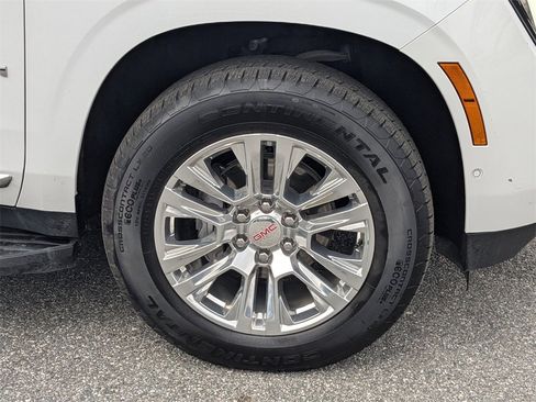 Used 2025 GMC Yukon Denali image 10