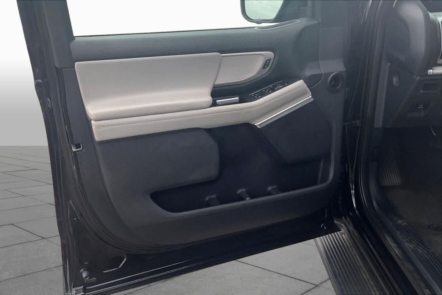 Certified 2026 Ford Expedition Active RWD image 21