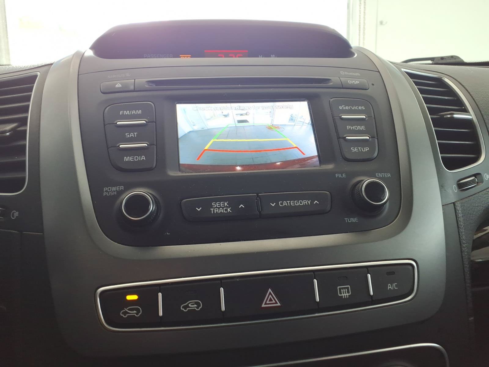 Used 2015 Kia Sorento LX AWD/4WD image 26