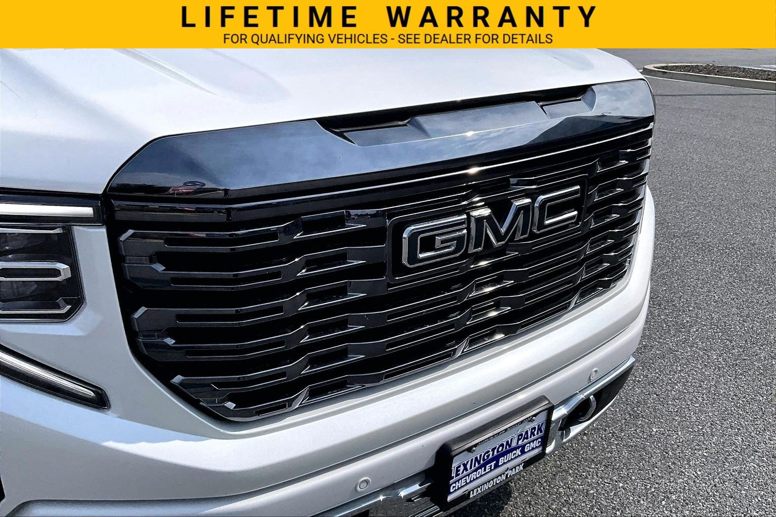 Certified 2024 GMC Sierra 1500 Denali Ultimate AWD/4WD image 32