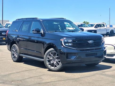 New 2026 Ford Expedition Platinum AWD/4WD image 1