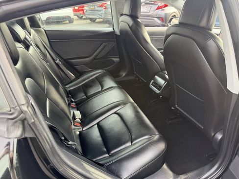 Used 2018 Tesla Model 3 Mid Range RWD image 15