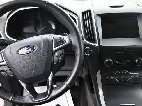Used 2019 Ford Edge SEL w/ Equipment Group 201A AWD/4WD image 30