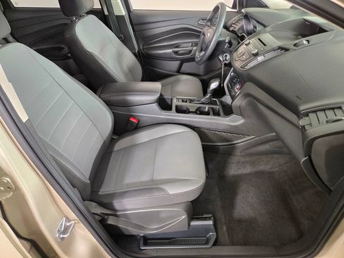 Used 2017 Ford Escape S FWD image 21