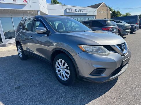 Used 2015 Nissan Rogue S AWD/4WD image 3