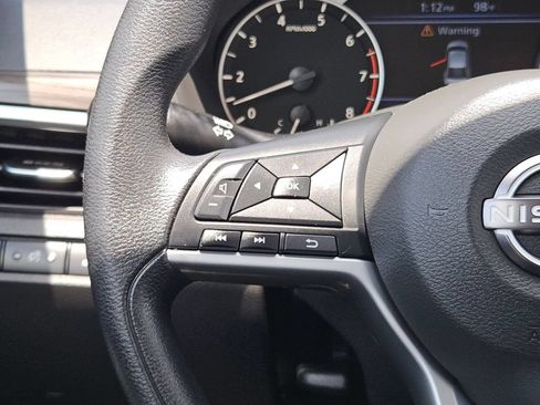 Used 2025 Nissan Altima 2.5 SV FWD image 23
