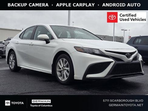 Used 2022 Toyota Camry SE FWD image 1