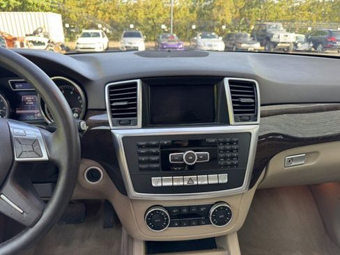 Used 2013 Mercedes-Benz ML 350 4MATIC image 23