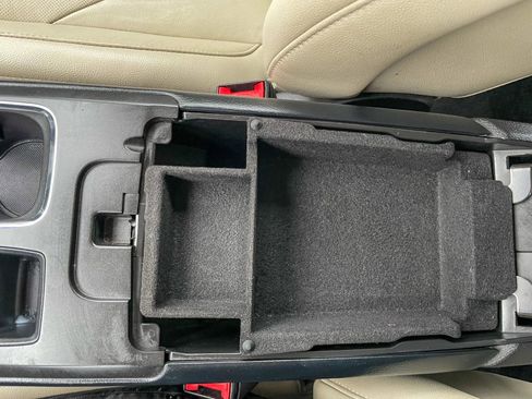 Used 2018 Ford Fusion Titanium image 27