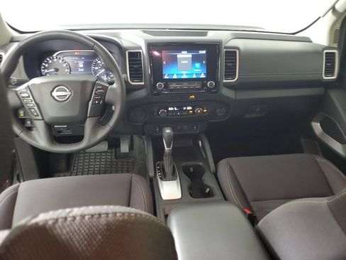 Used 2022 Nissan Frontier SV RWD image 13