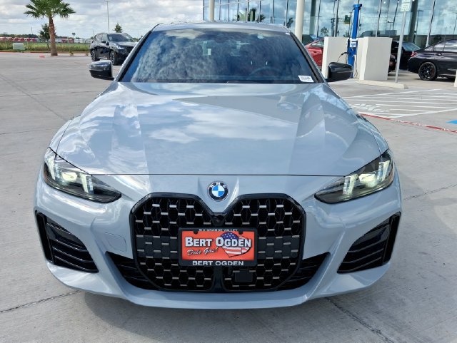 New 2026 BMW 430i xDrive w/ M Sport Package AWD/4WD image 4