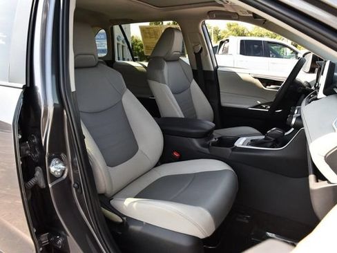 Used 2024 Toyota RAV4 XLE Premium FWD image 21