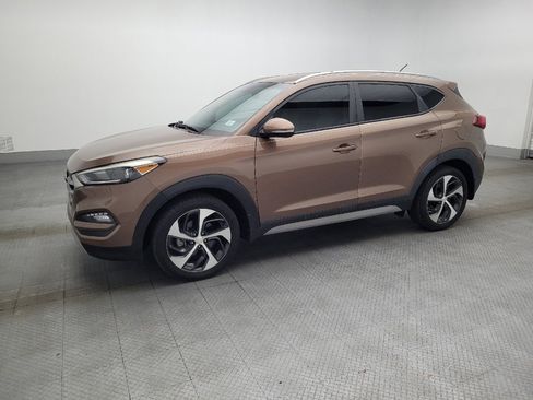 Used 2017 Hyundai Tucson Sport image 2