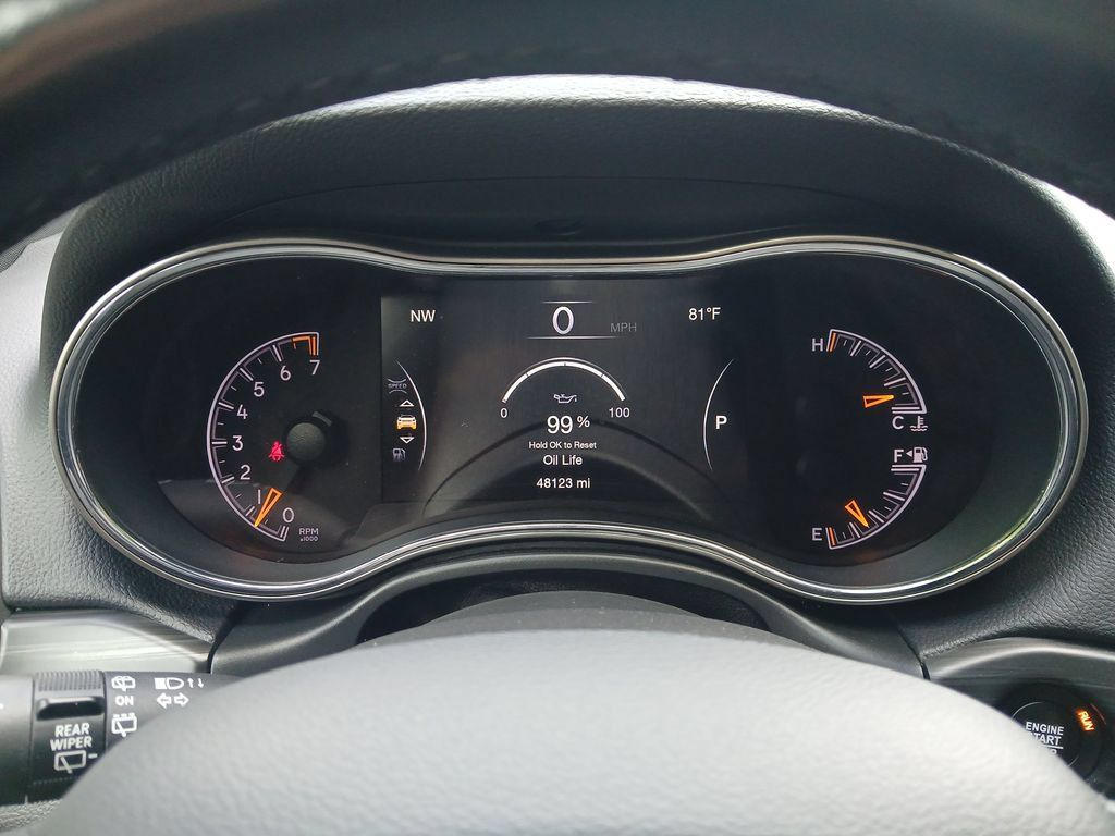 Used 2020 Jeep Grand Cherokee Altitude AWD/4WD image 32