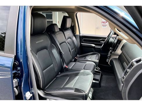Used 2021 RAM 1500 Laramie AWD/4WD image 7