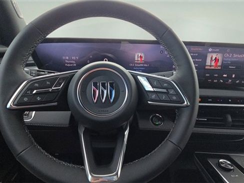 New 2026 Buick Enclave Preferred w/ LPO, Floor Liner Package image 30