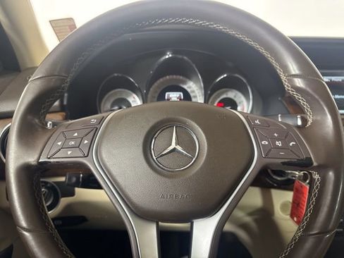 Used 2013 Mercedes-Benz GLK 350 4MATIC image 17