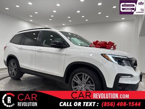 Used 2022 Honda Pilot Sport image 1