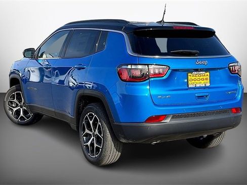 New 2025 Jeep Compass Limited image 3