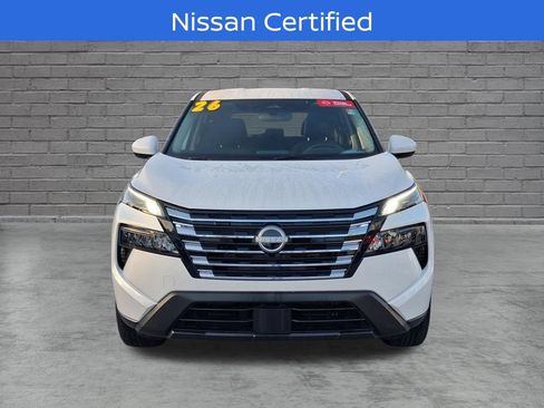 Used 2026 Nissan Rogue SV FWD image 2