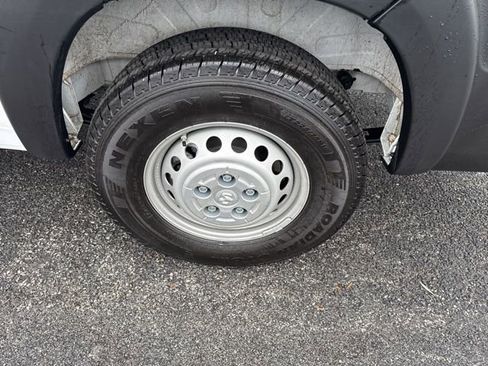 Used 2025 RAM ProMaster 3500 w/ Crew Van Package image 4