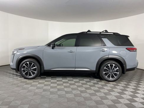 New 2026 Nissan Pathfinder Platinum image 6
