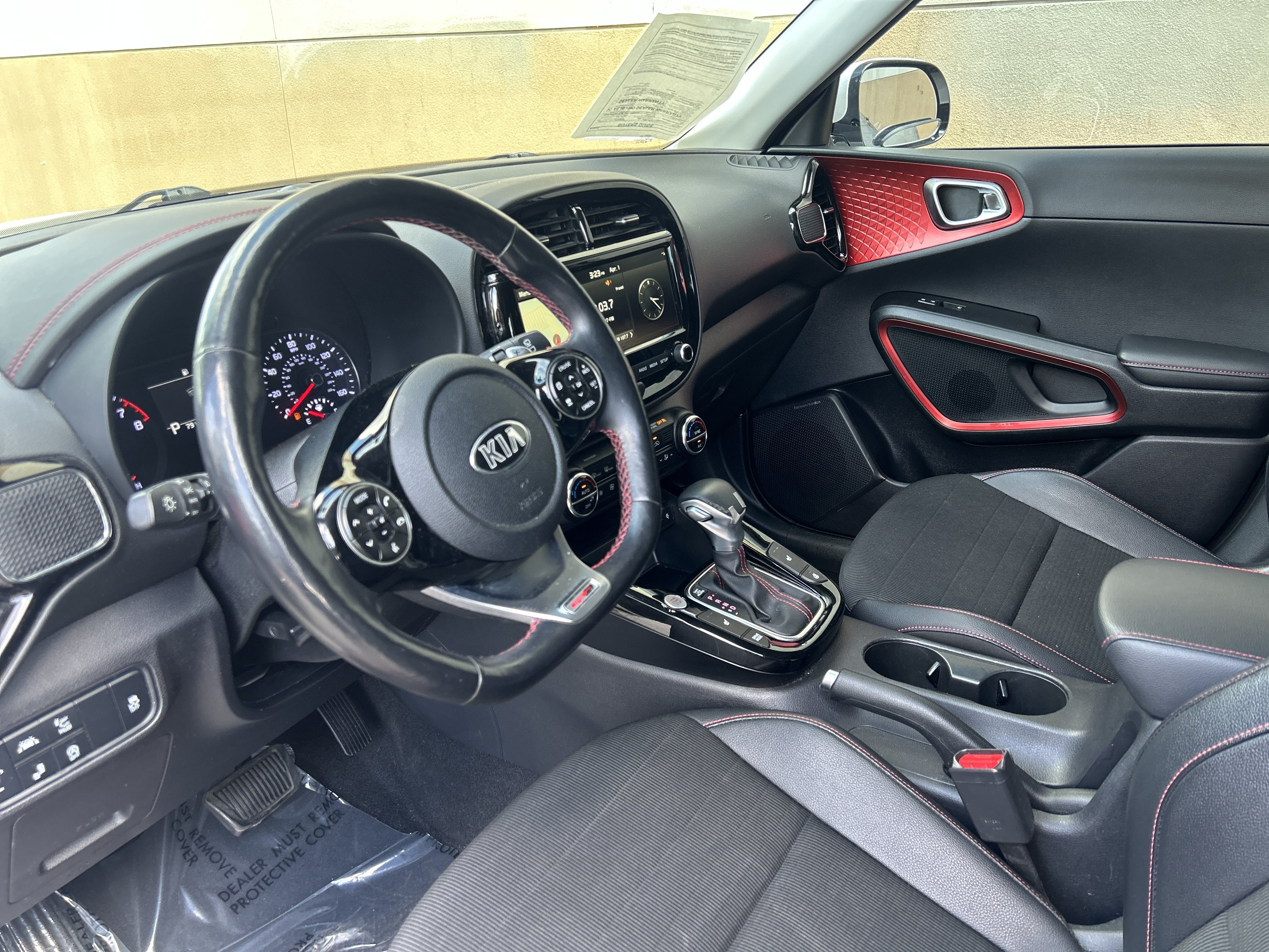 Used 2020 Kia Soul GT-Line Turbo FWD image 11