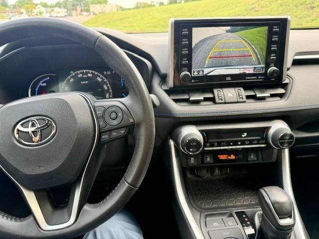 Used 2020 Toyota RAV4 XSE AWD/4WD image 13
