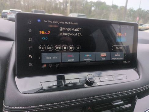 Used 2024 Nissan Rogue SL image 13