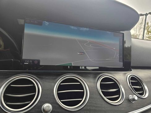 Used 2017 Mercedes-Benz E 300 image 29