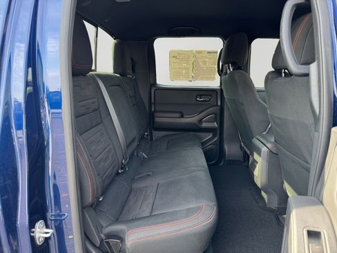 Used 2023 Nissan Frontier PRO-4X w/ Technology Package image 13