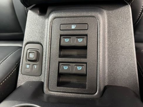 New 2025 Ford Bronco Outer Banks w/ Sasquatch Package image 16