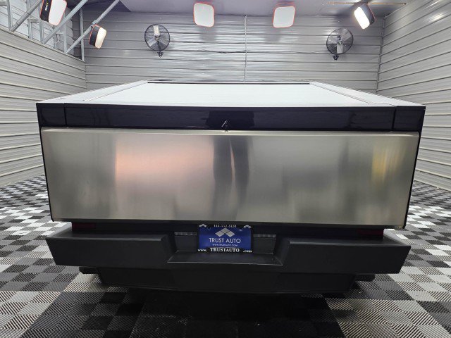 Used 2025 Tesla Cybertruck AWD Crew Cab image 5