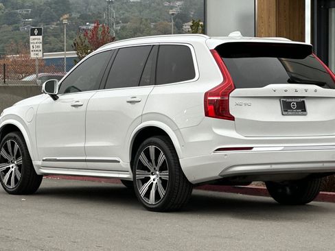 Certified 2022 Volvo XC90 T8 Inscription w/ Advanced Package image 7
