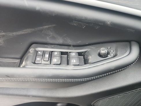 New 2026 Jeep Grand Cherokee Altitude image 16