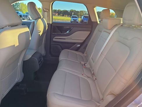 Used 2022 Lincoln Corsair AWD w/ Equipment Group 101A image 34