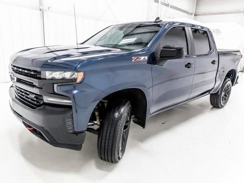 Used 2019 Chevrolet Silverado 1500 LT Trail Boss AWD/4WD image 2