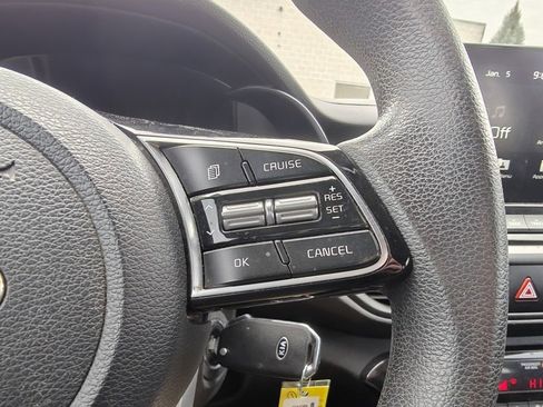 Used 2019 Kia Forte LXS image 10
