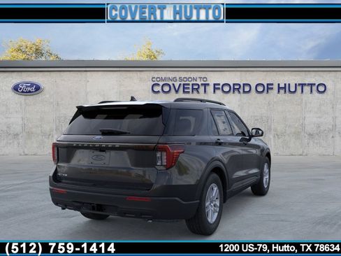 New 2026 Ford Explorer Active RWD image 8